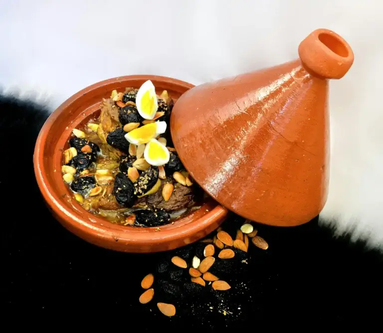 Moroccan Tales: A blog that explores Morocco's culture, traditions, cuisine, and travel.